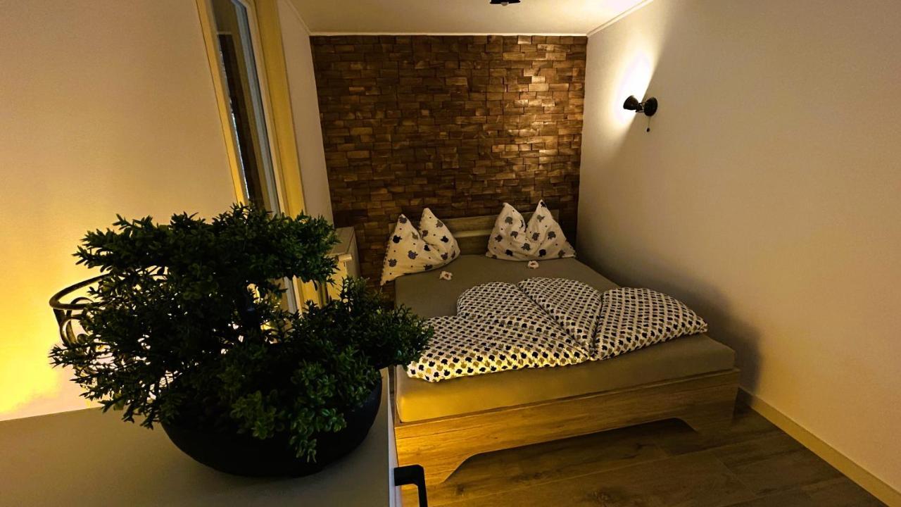 Chata Reina Villa Puste Pole Buitenkant foto